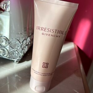 Givenchy irresistible body lotion